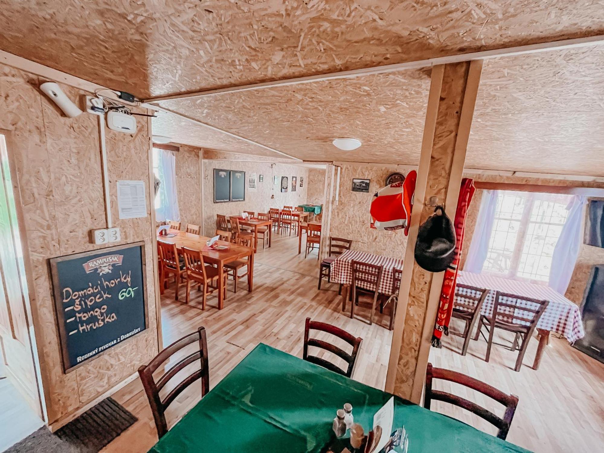 Karavan 1 V Arealu Koupaliste Bystre V Orlickych Horach Exterior photo